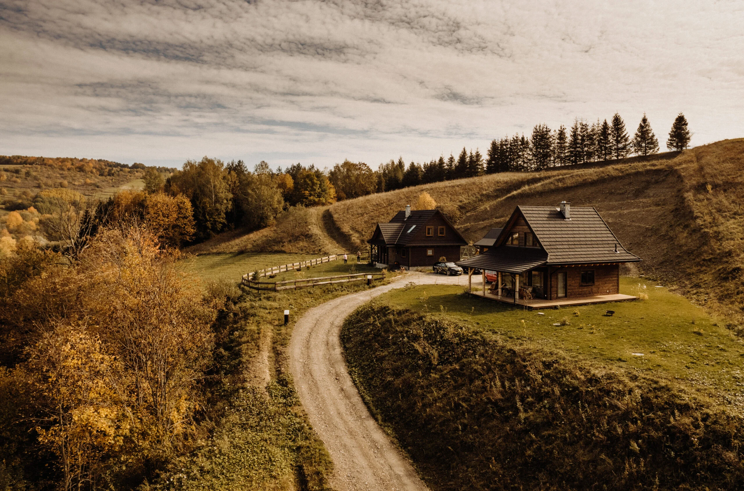 Glamp Rock Týnec nad Labem - Luxusní ubytování v korunách stromů